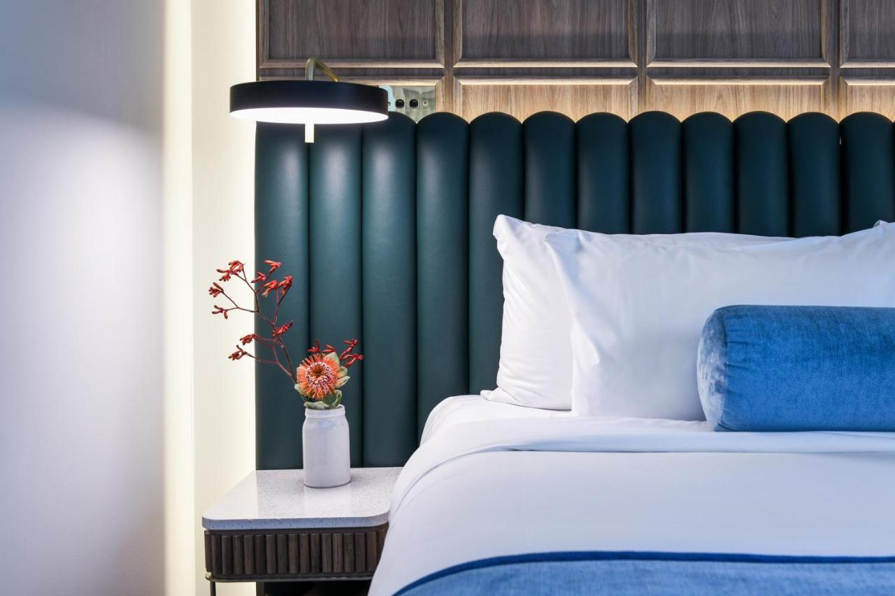 谭沃思发电厂利吉斯酒店 塔姆沃思 外观 照片 A bedroom at the hotel
