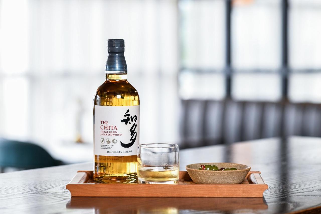谭沃思发电厂利吉斯酒店 塔姆沃思 外观 照片 A bottle of Ichiro's Malt Chicha