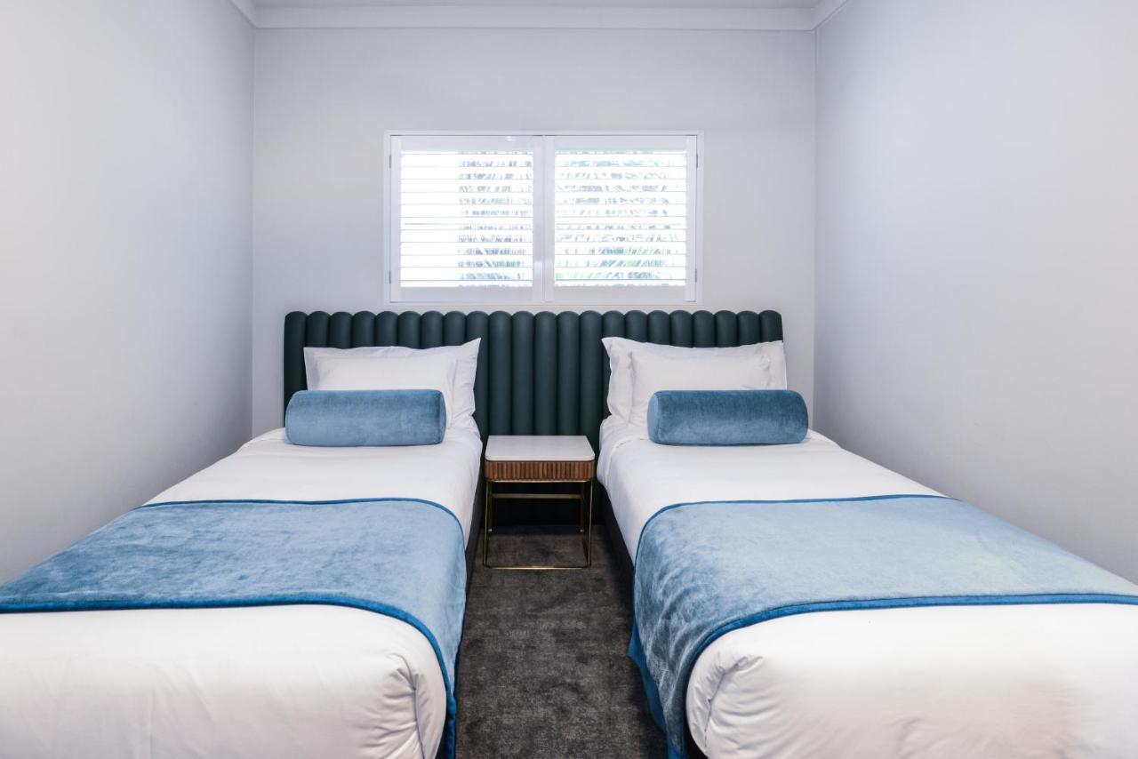谭沃思发电厂利吉斯酒店 塔姆沃思 外观 照片 A bedroom at the hotel