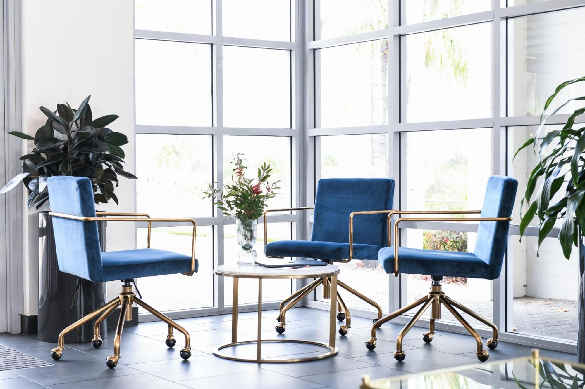 谭沃思发电厂利吉斯酒店 塔姆沃思 外观 照片 Office chairs