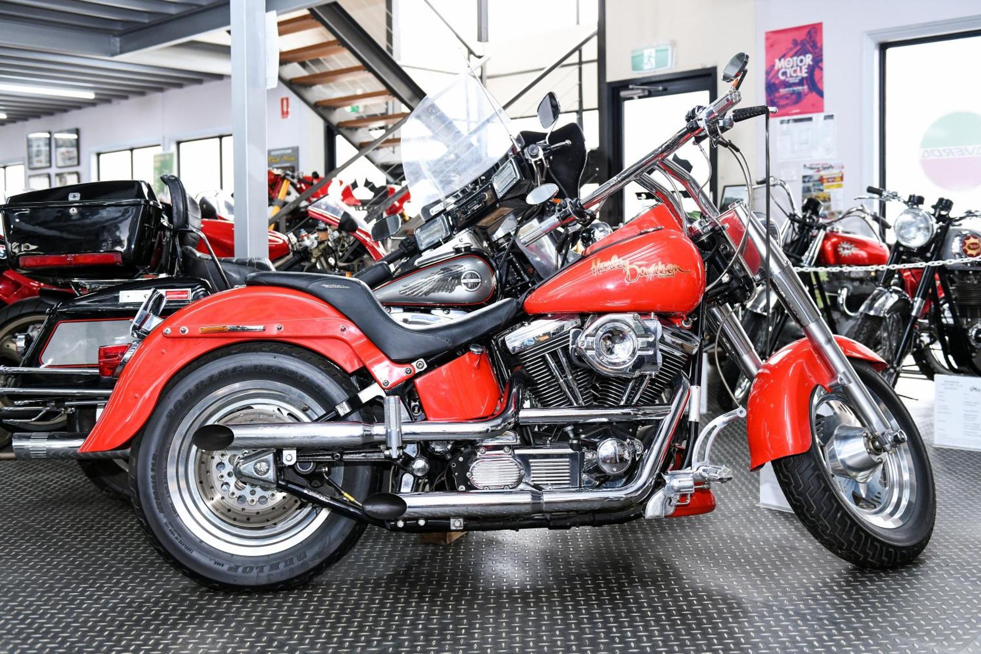 谭沃思发电厂利吉斯酒店 塔姆沃思 外观 照片 2004 Softail Fat Boy